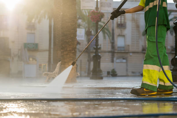 Best Pool Deck Cleaning  in River Road, NC